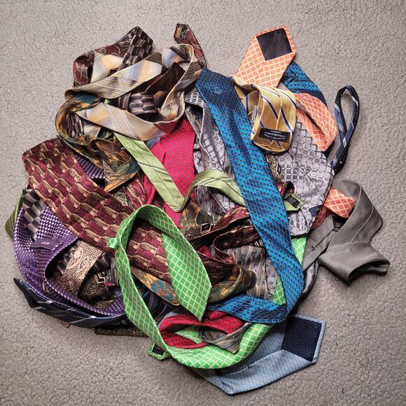 20pc Mens Neckties LOT Wholesale Bulk Collectors Assorted Crafts Cutter DIY Mix - Picture 2 of 2